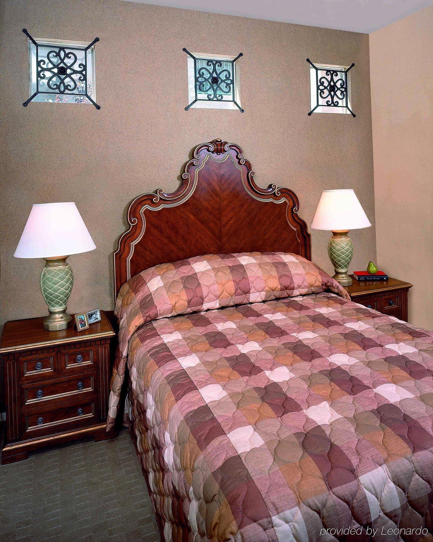 The Cliffs At Peace Canyon Las Vegas Room photo